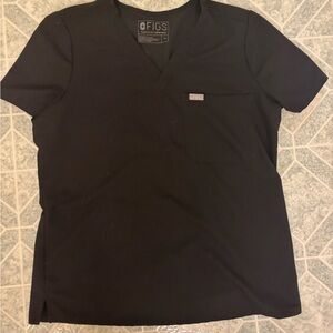 Figs single pocket scrub top in black